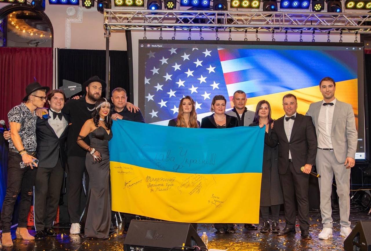 Українські далекобійники організували благодійний концерт у США, на якому зібрали близько 100.000$ 