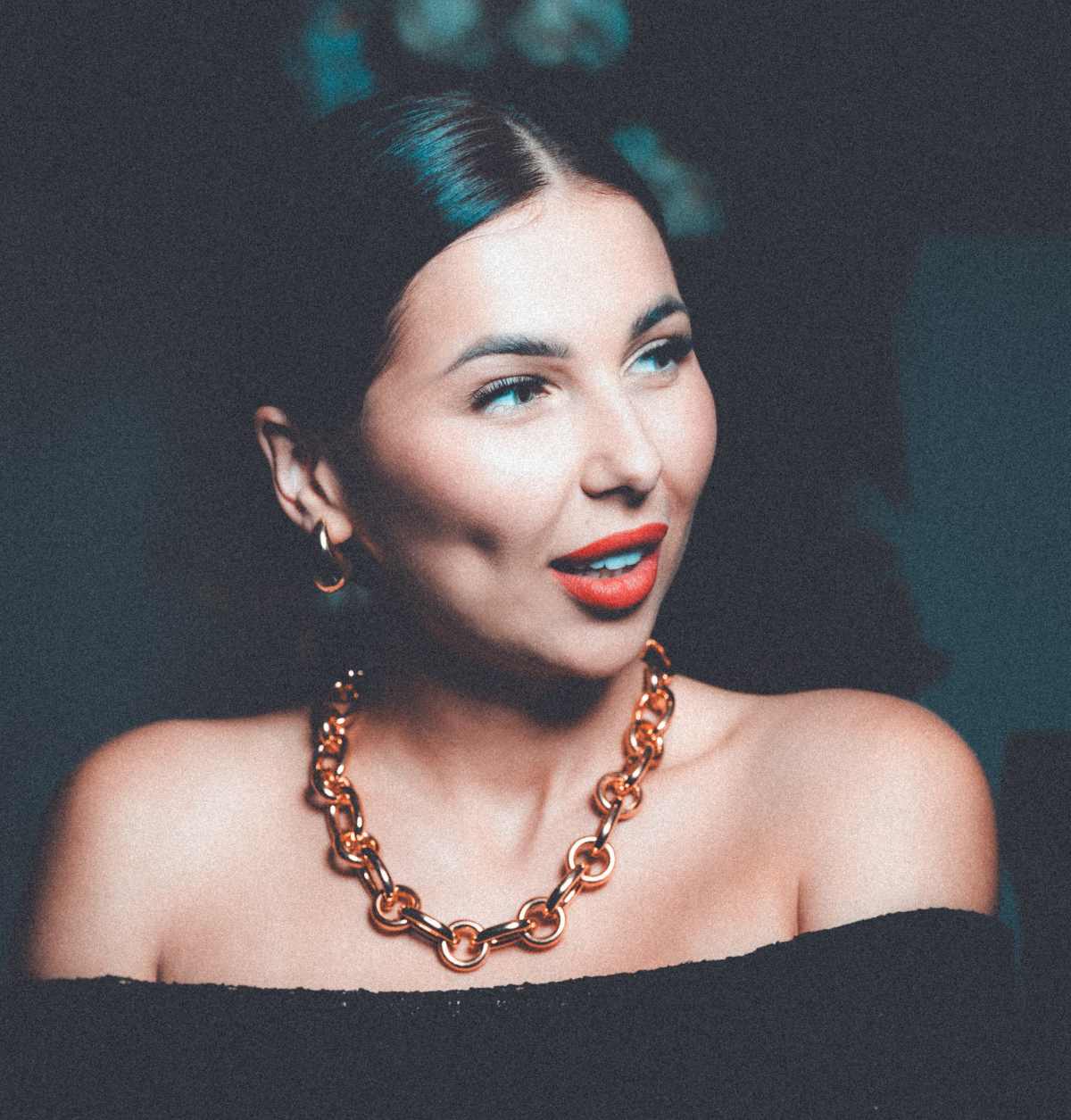 5 книг, що стали опорою: добірка фіналістки Ms World America 2025 та жіночої коучки Ірини Ковальової