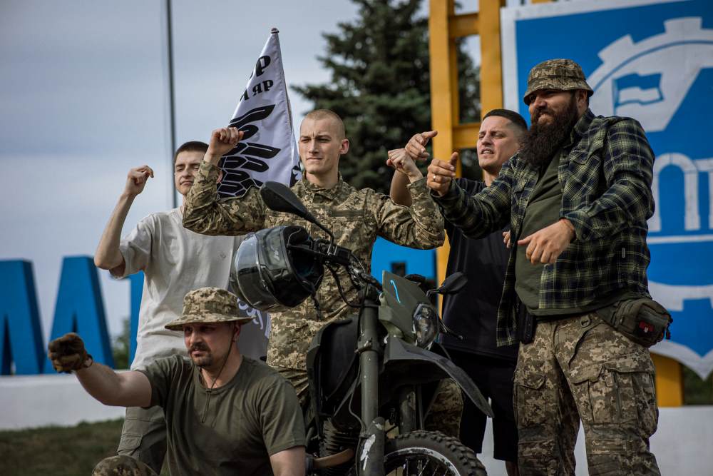 Хіт війни повертається: «Пацики на моциках» 2.0 - нова фронтова версія від KOLABA