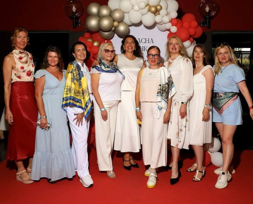 VIDNOVA на форумі «Сучасна українка» в Цюриху: жінки, які творять зміни