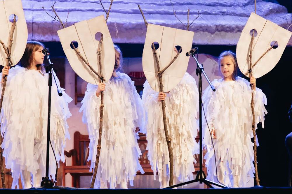 Унікальний підхід до навчання: 100 учнів школи "Творці" підкорюють велику сцену