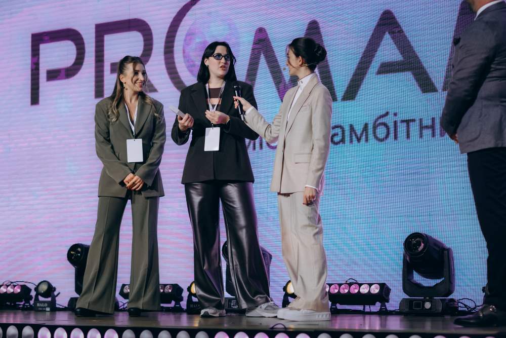 Вперше в Україні відбулася конференція, де жінки поєднали натхнення, розвиток і турботу про себе