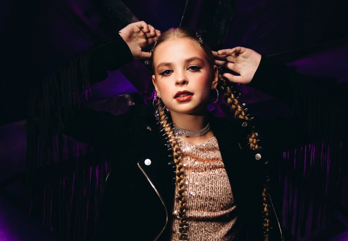 Танець як опора: прем’єра пісні, що нагадує - життя триває