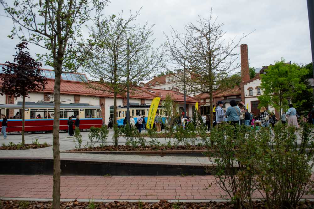 У Львові відкрився LEM Food Market 3